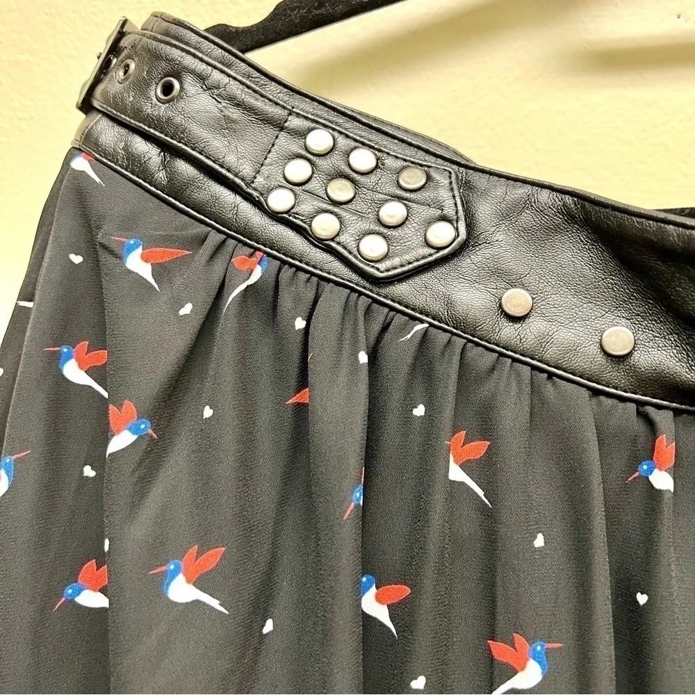 NWT TORRID Hummingbird studded chiffon swing Pleated western skirt 14